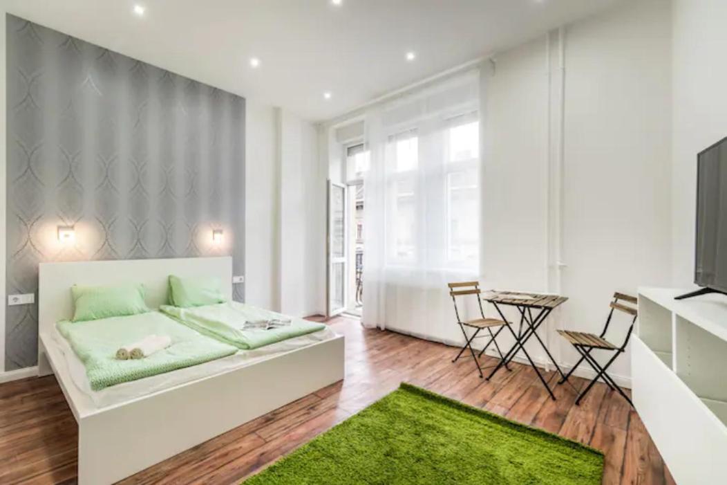Hi-Bp Design Home Apartments In The Heart Of Boedapest Buitenkant foto