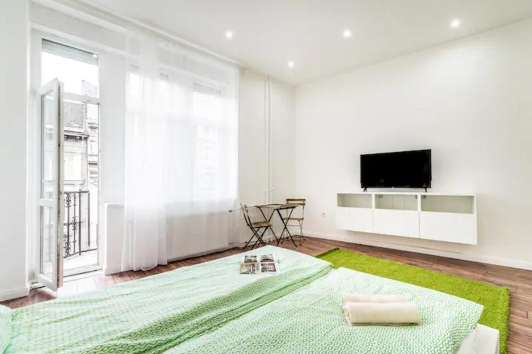 Hi-Bp Design Home Apartments In The Heart Of Boedapest Buitenkant foto