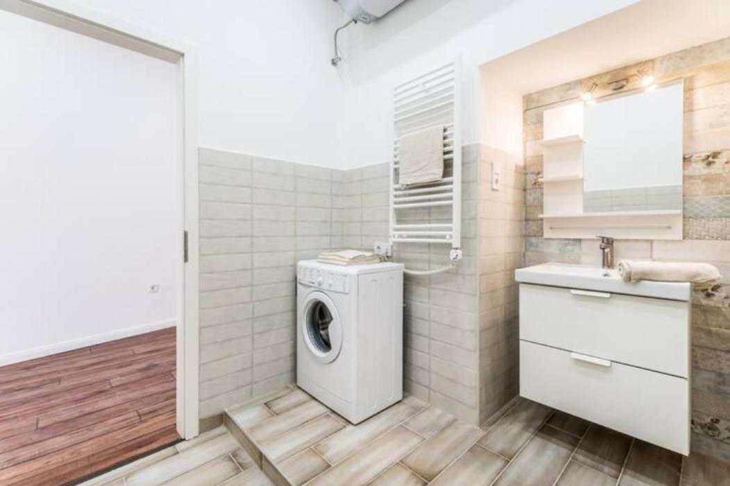 Hi-Bp Design Home Apartments In The Heart Of Boedapest Buitenkant foto