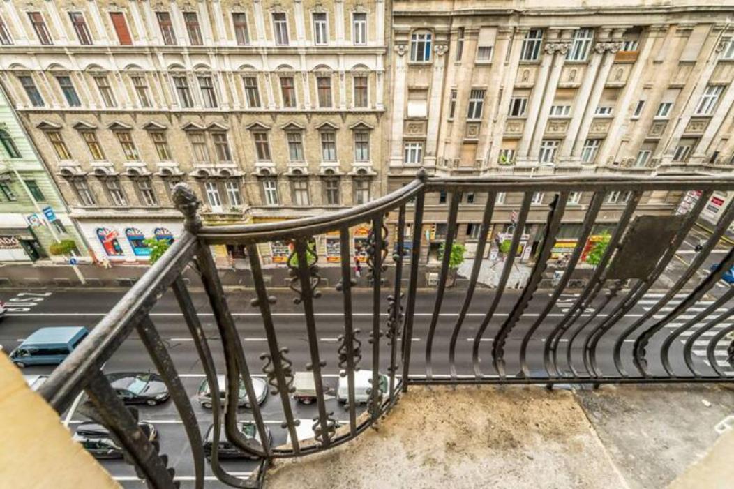 Hi-Bp Design Home Apartments In The Heart Of Boedapest Buitenkant foto
