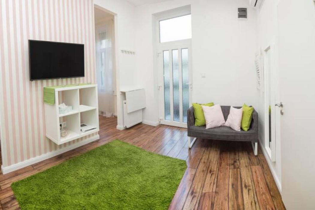 Hi-Bp Design Home Apartments In The Heart Of Boedapest Buitenkant foto