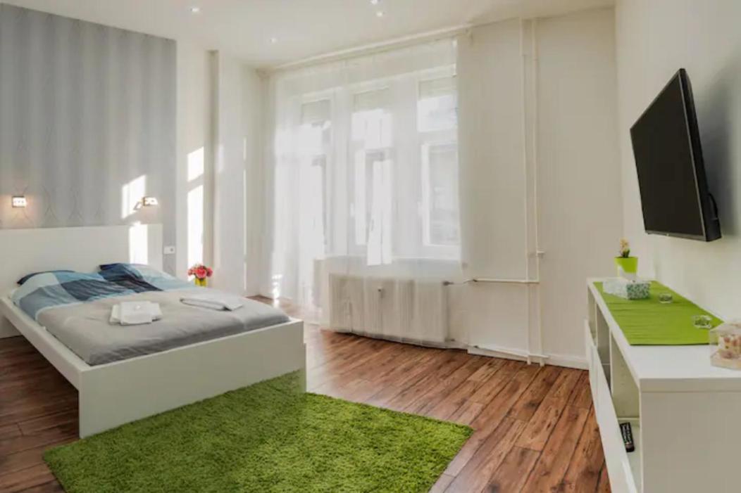 Hi-Bp Design Home Apartments In The Heart Of Boedapest Buitenkant foto